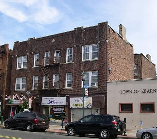 1st image of 412-414 Kearny Ave #8