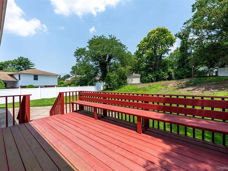 18 Dogwood Rd — Photo 24
