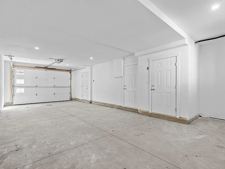 900 Saint Andrews Ln — Photo 28
