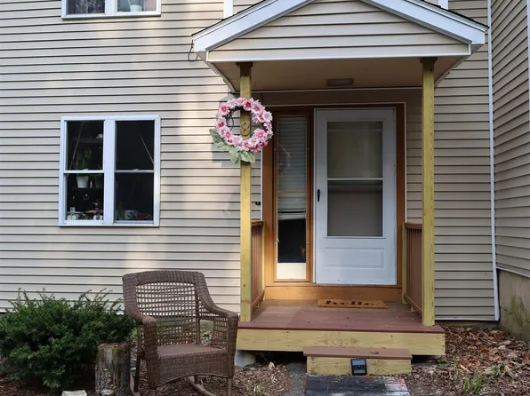 8 Monarch Lane, Claremont, NH 03743