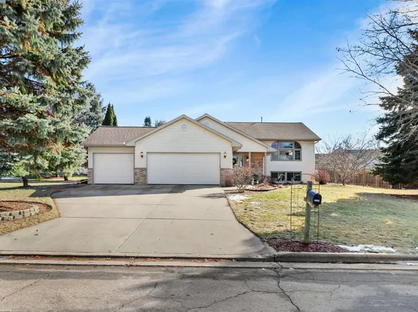 2045 Innsbrooke Drive, Sun Prairie, WI 53590