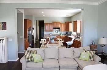 4th image of 18701 E Druids Glen Rd