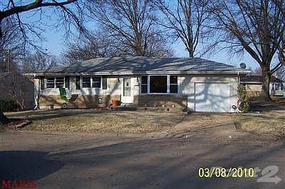 1st image of 3911 Comstock Dr