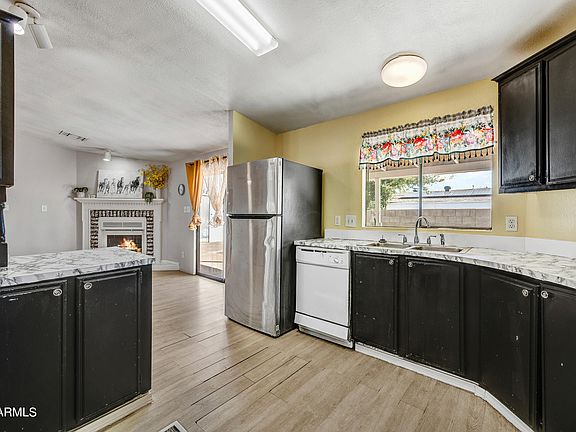 5th image of 2843 E ORAIBI Drive