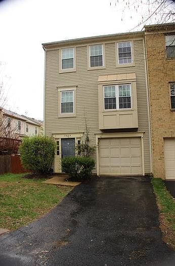 1st image of 3929 Collis Oak Ct