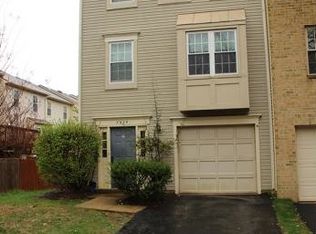 3929 Collis Oak Ct, Fairfax, VA 22033