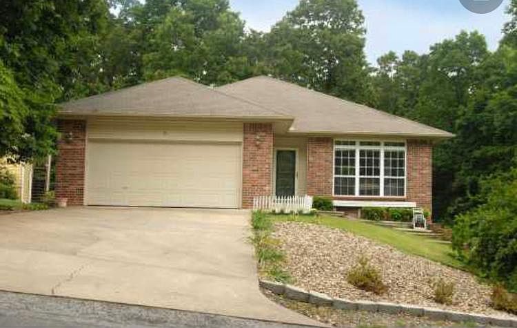 1st image of 3 Wells Ln
