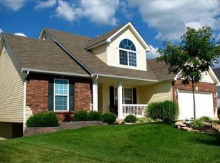 970 Winter Lake Dr, Fenton, MO 63026