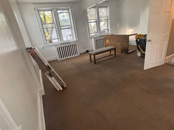 9204 91st Ave FLOOR 2