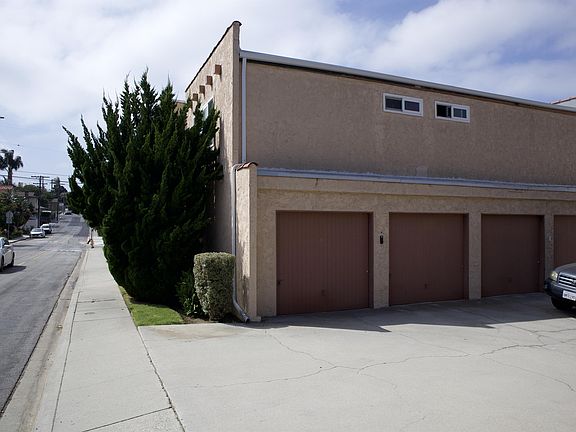 4th image of 2223 Pullman Ln APT 2