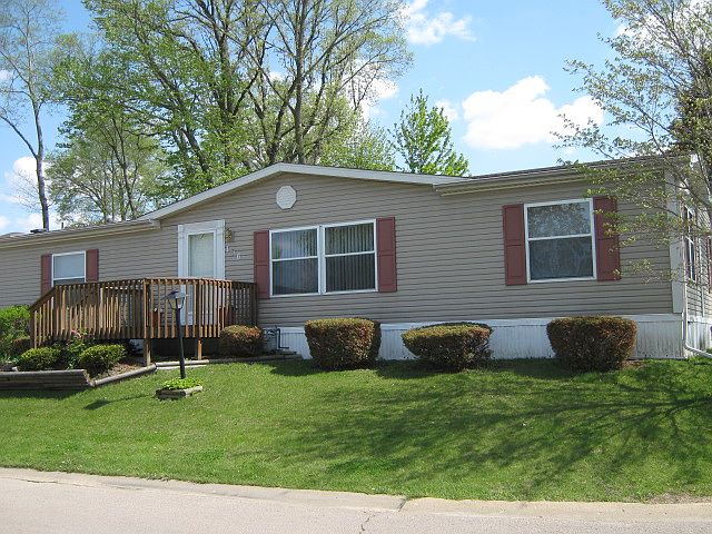 2nd image of 106 Knollwood Dr
