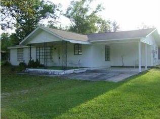 160 McCall Rd, Century, FL 32535