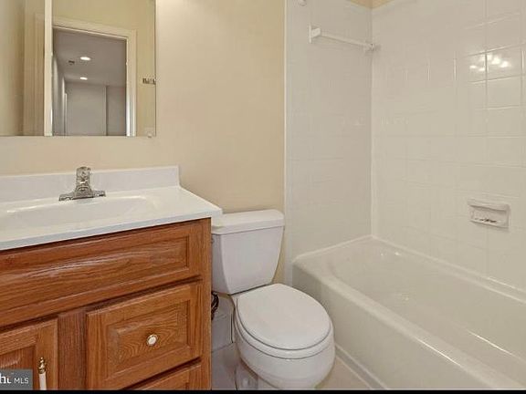 5th image of 9396 Van Arsdale Dr #1