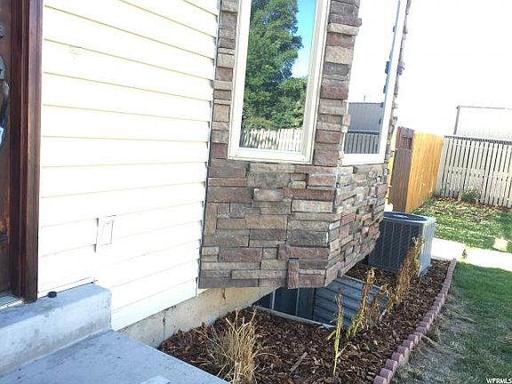 2nd image of 430 N 470 W APT 31