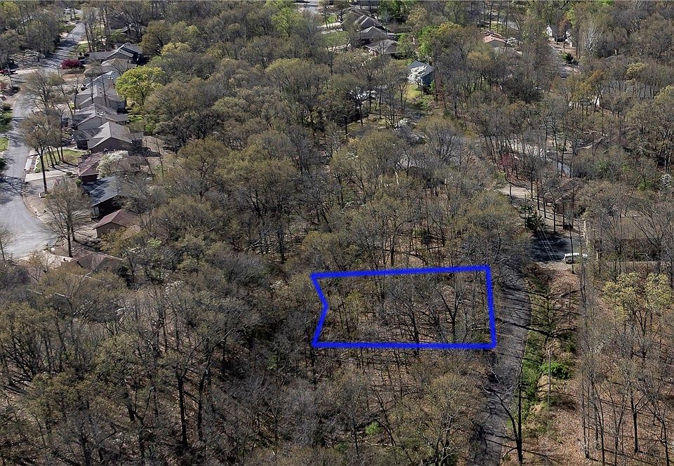 1st image of 15 Ventnor Dr #15