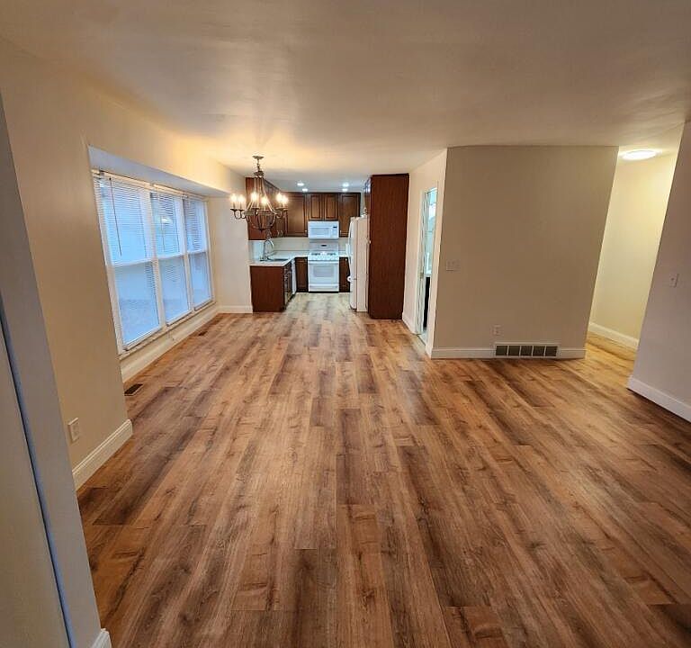 1st image of 7611 Timbercreek Ct APT 1