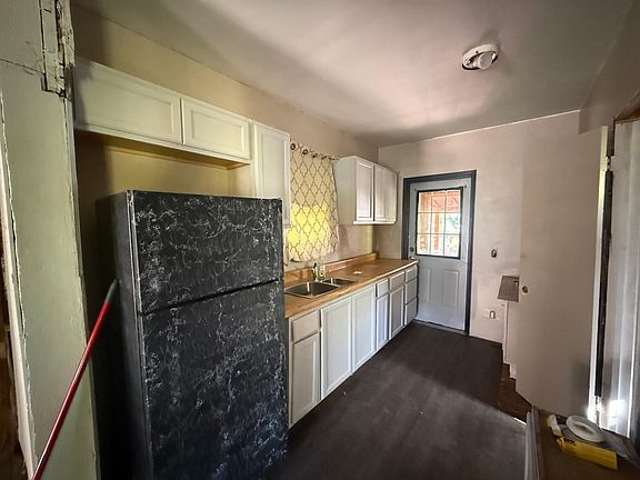 4th image of 112 15th St S