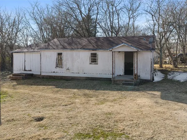 409 E A St, Elmore City, OK 73433
