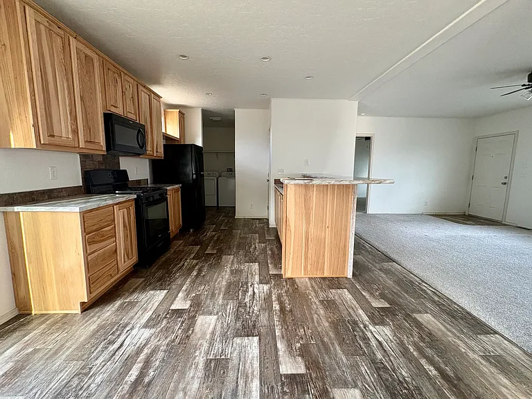 3652 Crown Royal Cir — Photo 6