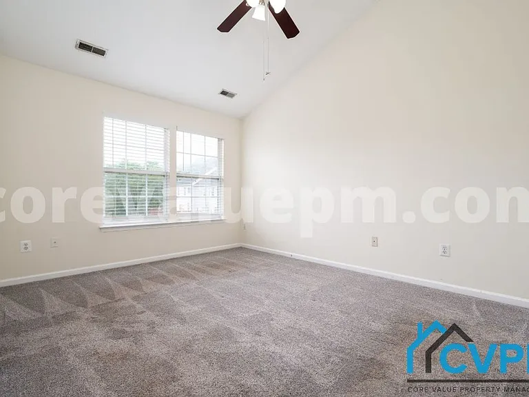 255 Seneca Ter — Photo 16