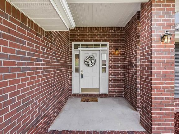4th image of 9960 Parker Lake Cir