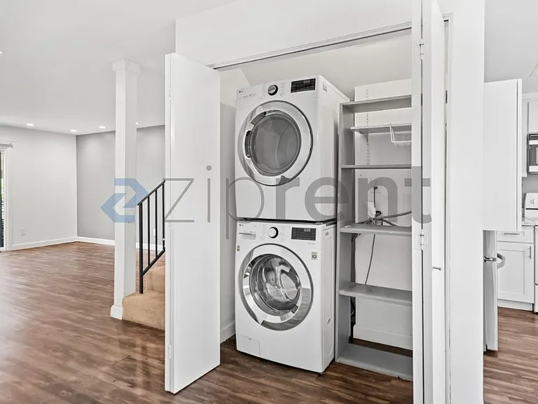 11030 Firethorne Dr — Photo 16