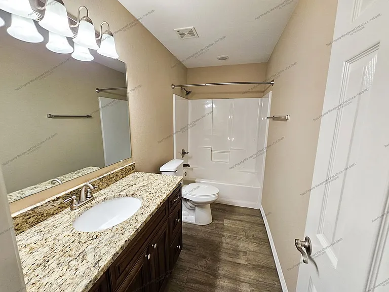 9907 Landry Dr — Photo 16