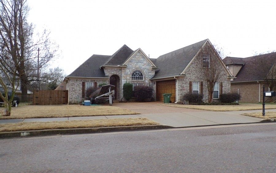 1st image of 4867 Baywood Dr