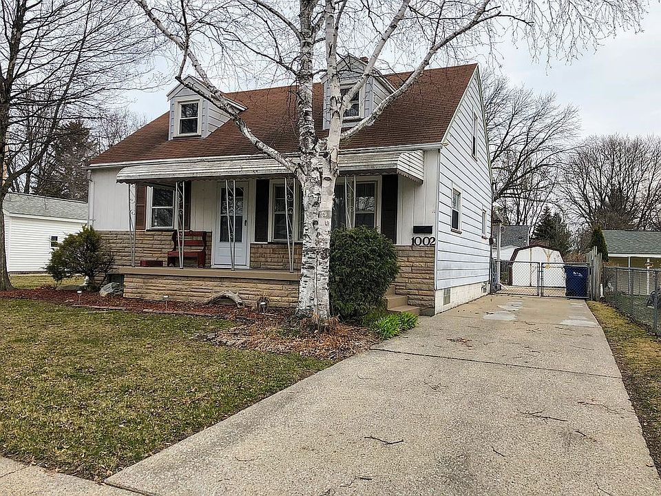 1st image of 1002 N Dewitt St