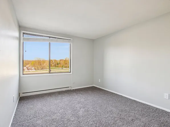 Edgewater Apartments