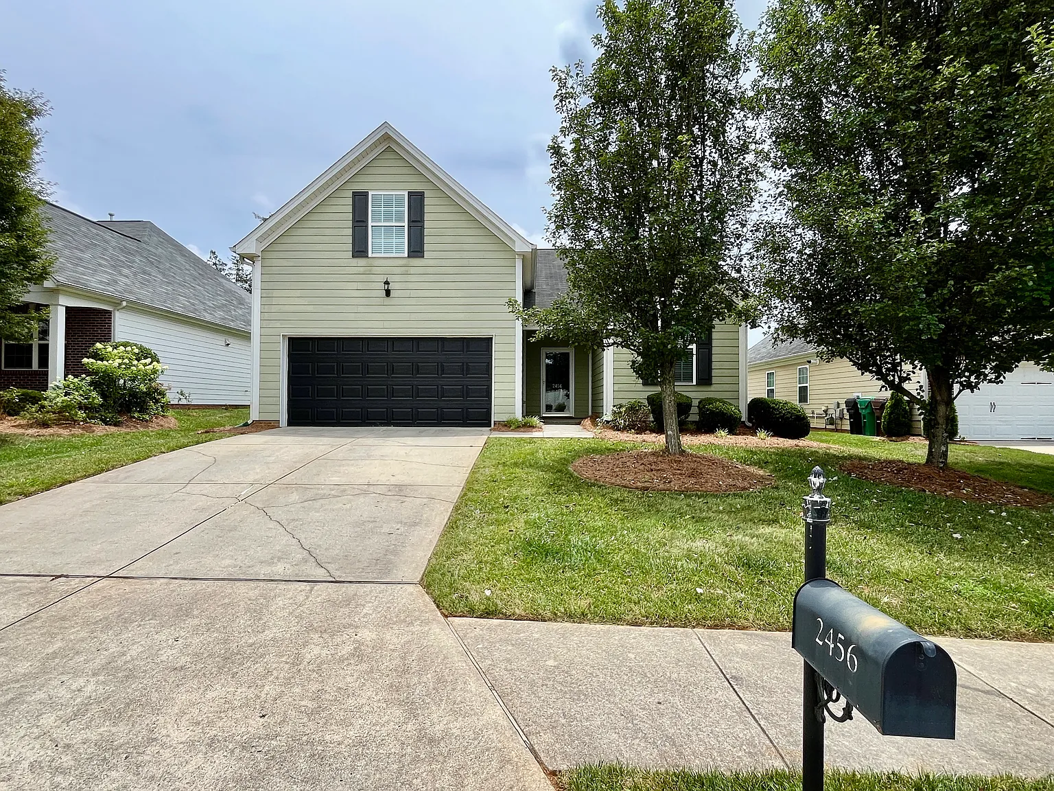 3 bed, 1753 sqft, $2,200 — Photo 3