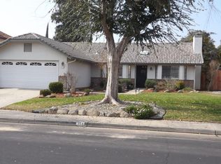 354 McKelvy Ave, Clovis, CA 93611