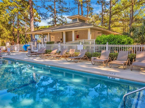 45 Folly Field Rd APT 11L, Hilton Head Island, SC 29928