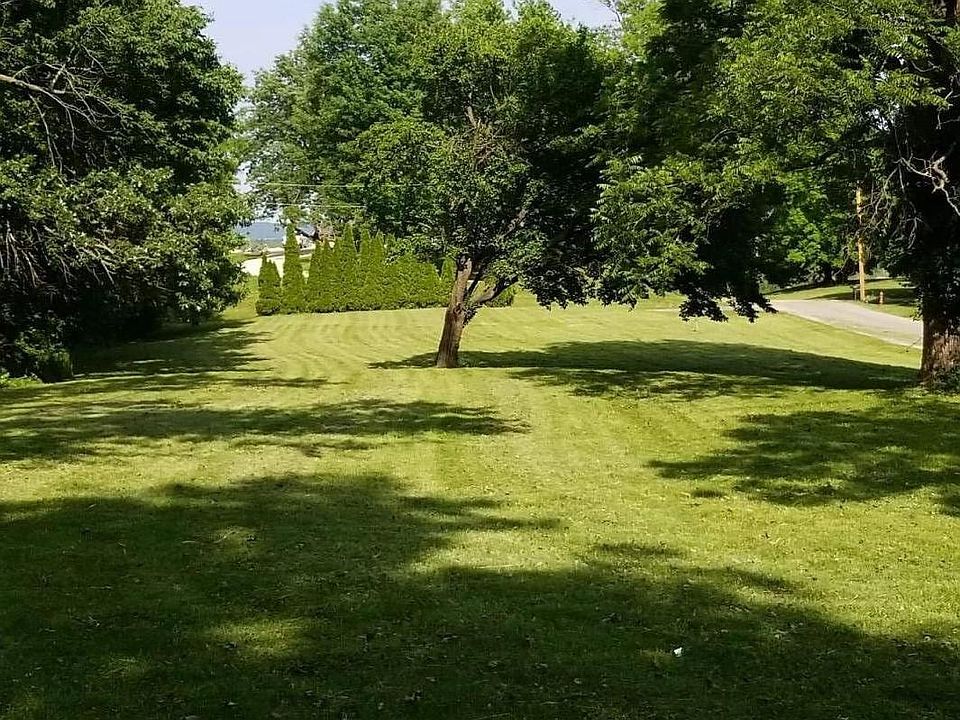 2nd image of 655 Kentucky St