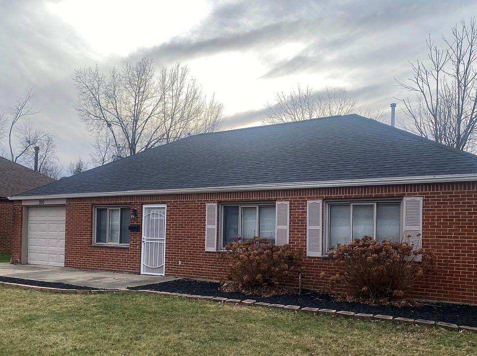 1st image of 700 Hemlock Dr