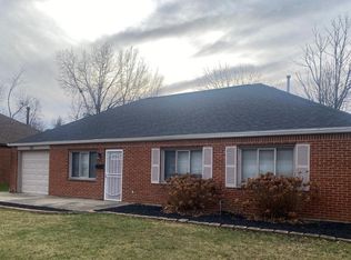 700 Hemlock Dr, Euclid, OH