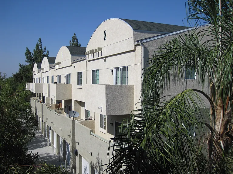 Towne Crest Apartments — Photo 6