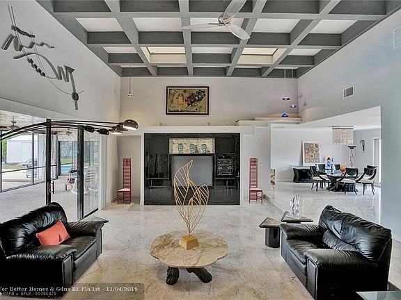 3rd image of 3105 Estates Dr