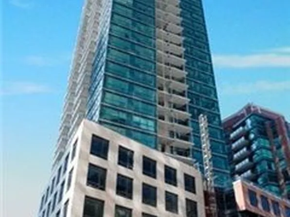 1 Scott St #610, Toronto, ON M5E 1A1