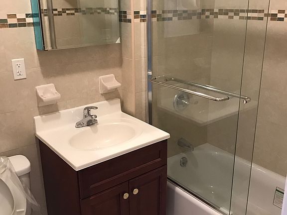 5th image of 55 Bay 28th St #1