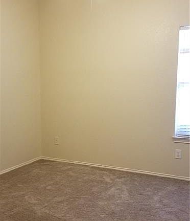 5th image of 2835 Earle Dr