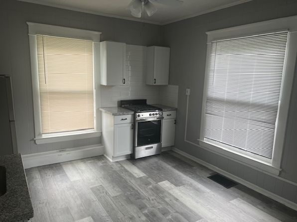 920 S Main St APT 3