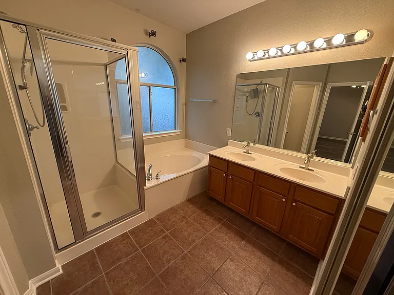 22823 Tornillo Dr — Photo 5