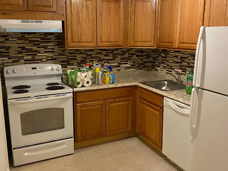 153 Bull Hill Ln #105 — Photo 3