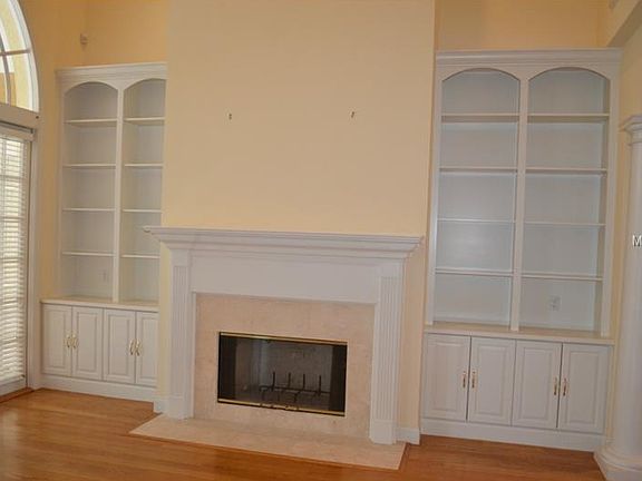2nd image of 112 Ashford Dr