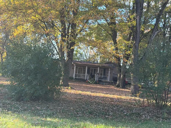 1623 W Verne Rd, Burt, MI 48417