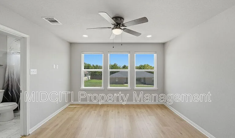 7210 John Palmer Dr #101 — Photo 30