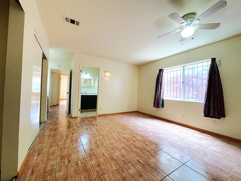 1349 Walnut Ave #A — Photo 13