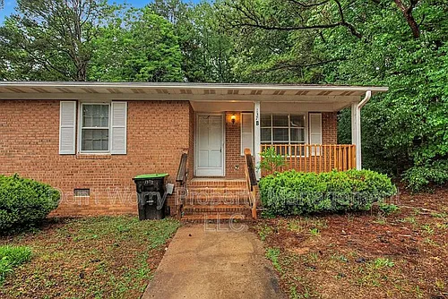137 Crest Cir #B Photo 1
