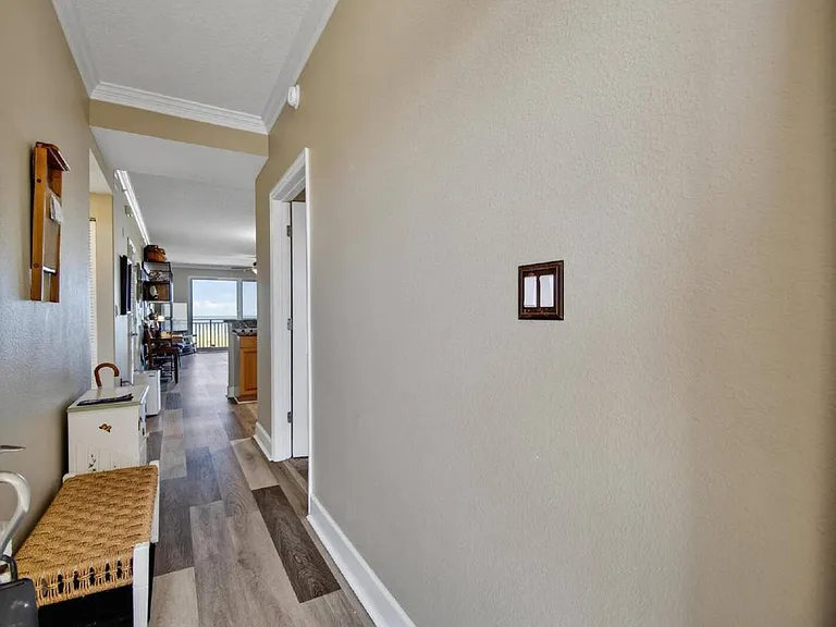 80 Surfview Dr — Photo 2
